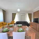 Ozgur 公寓式酒店 费特希耶