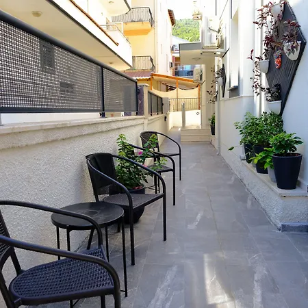 Ozgur 公寓式酒店