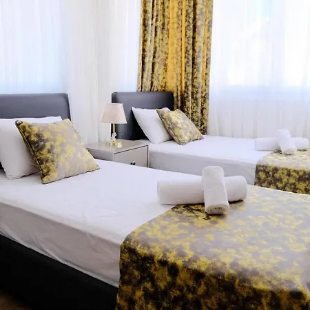 Ozgur Lägenhetshotell Fethiye